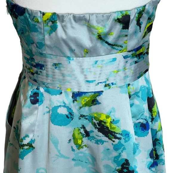 The Limited Strapless Floral Satin Boning Pleated Lined Dress, Size 8 - Picture 5 of 11